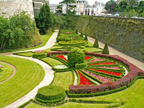 Анже - градините на замъкът