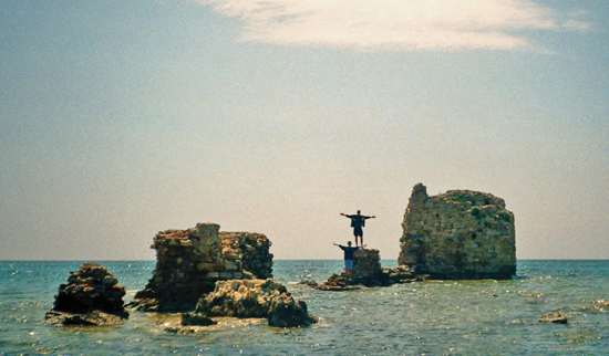 Руините до плажа на Неа Потидеа