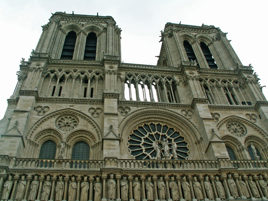 Катедралата Парижката Света Богородица
