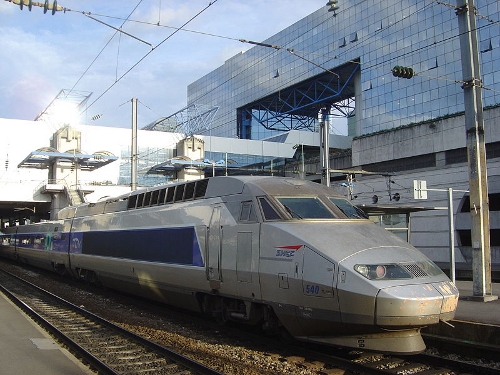 TGV на гарата в Рен